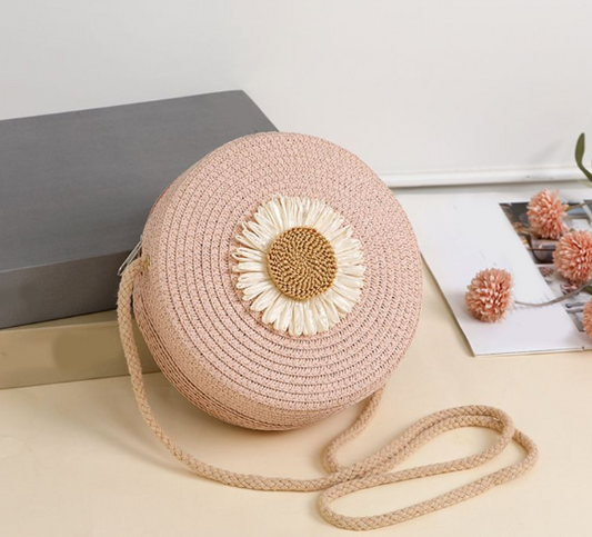 Round flower straw bag